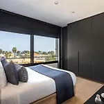 Diseno Y Luz Mediterranea En Lägenhet