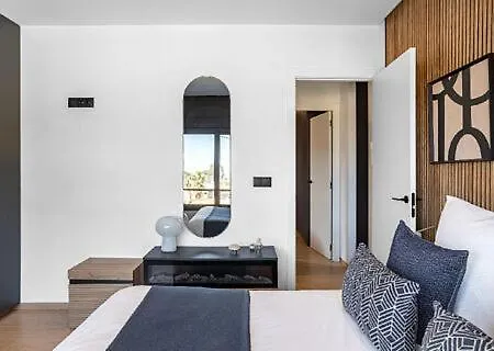 Diseno Y Luz Mediterranea En アパート *